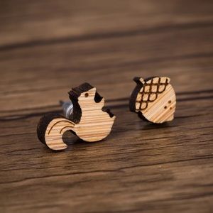 🎉 New Squirrel & Acorn Wooden Stud Earrings set